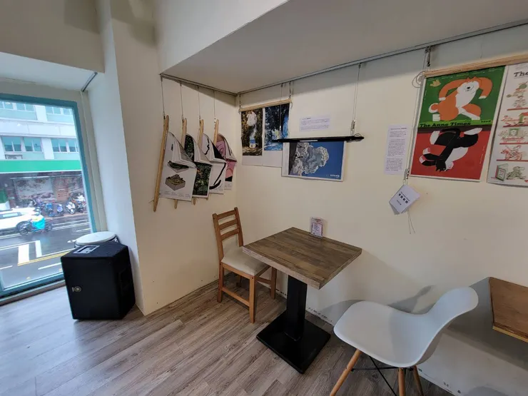 見書店2樓的展覽及閱讀空間