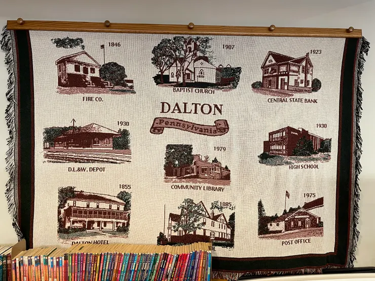 介紹附近有點年紀的老屋們~