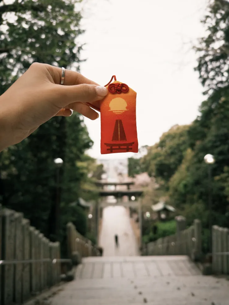 看不到光之道，就買個御守