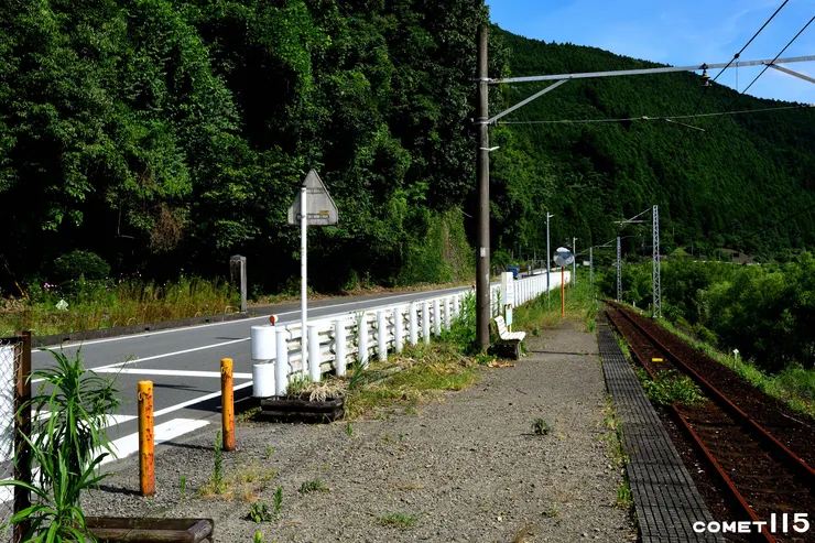 塩郷車站因風災而休業，至今已四年沒有火車停靠