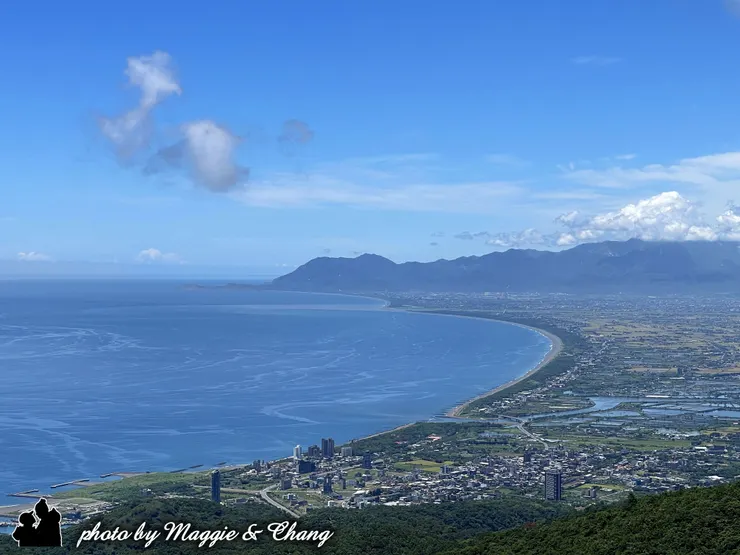 太和山頂遠眺海灣