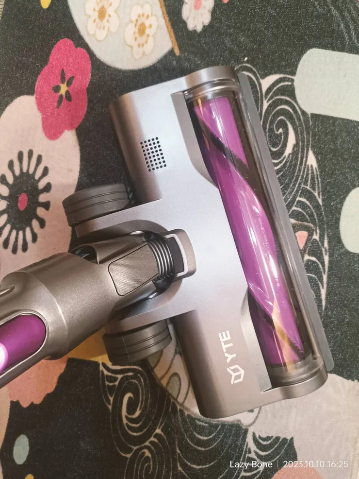 YTE無線高速渦輪吸塵器HC-1810E──碳纖維滾筒刷