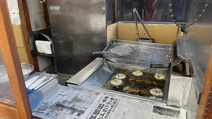 還沒吃到，聽覺、嗅覺先享受一波。