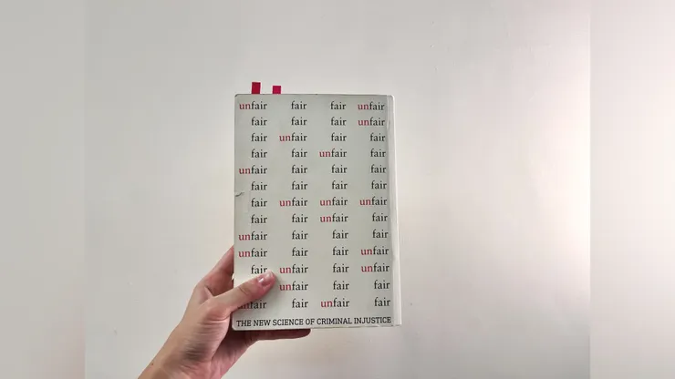 亞當・班福拉多《不平等的審判》