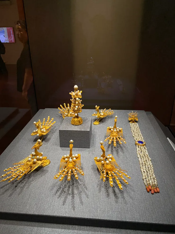 皇室用的精緻黃金簪