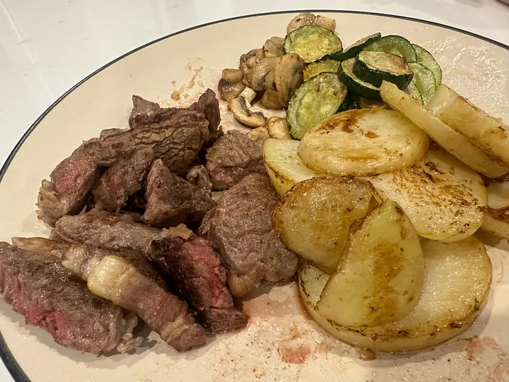 附近沒有亞洲超市,所以大部分都是西方料理居多