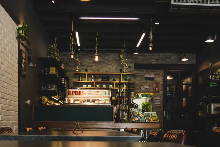 莎莎咖啡吧檯及結帳區