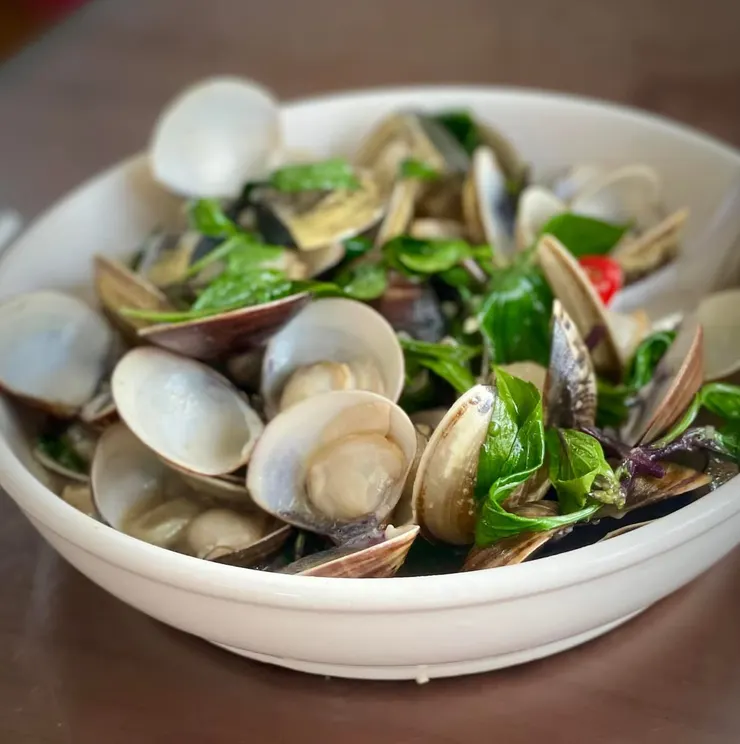 很大顆鮮甜炒蛤蜊