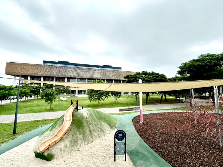 室外也有兒童遊戲區