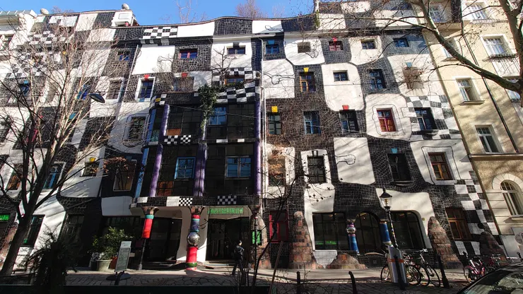 Photo: Zora @ Hundertwasserhaus, Vienna, Austria. Feb 2, 2025.