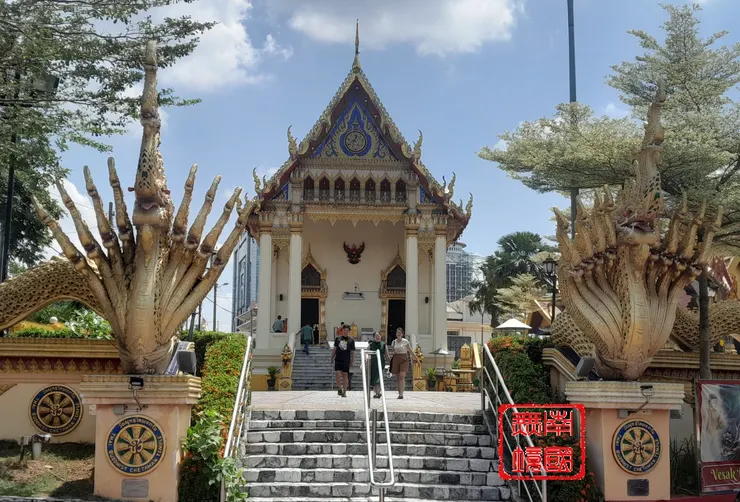 寺頂的龍頭為拉瑪九世皇所主持升座儀式-攝於2024年7月24日