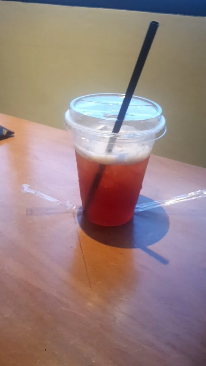 可以去飯店樓下的BAR領一杯迎賓飲料,雖然我是最後一天晚上才喝XDD