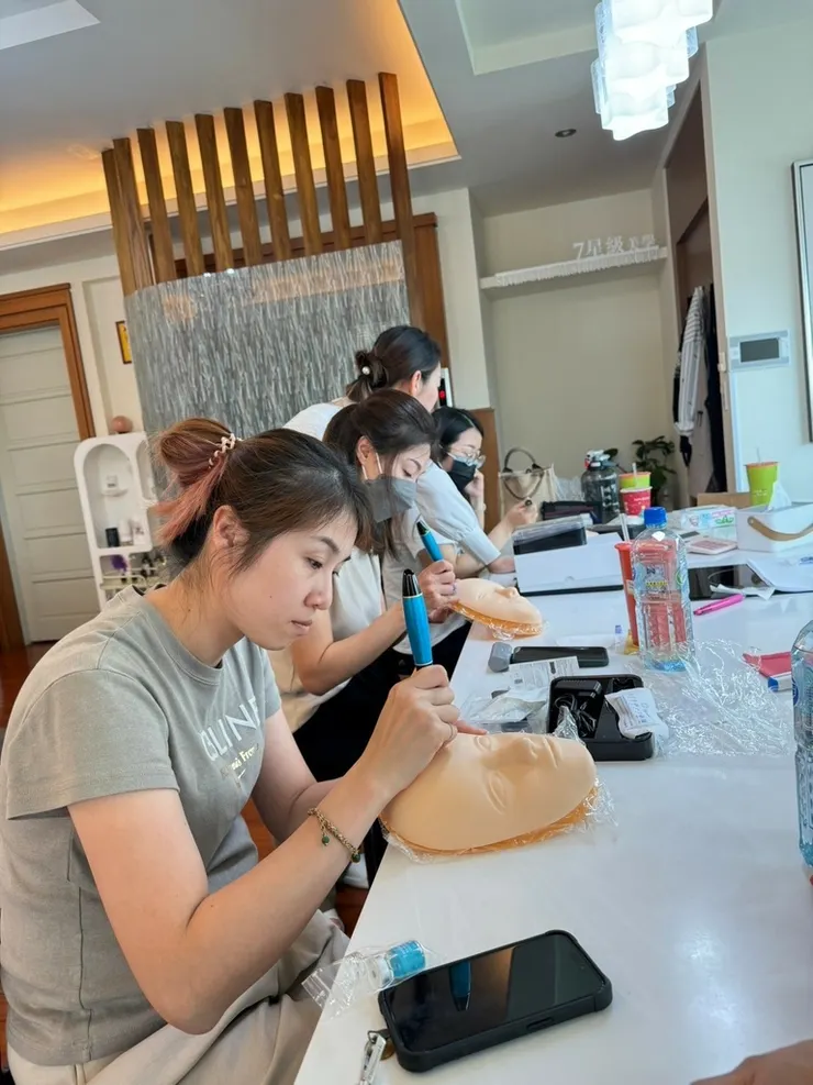 台南美容課程【柔星國際美容教育】毛母開通外泌體御髮教學│養髮