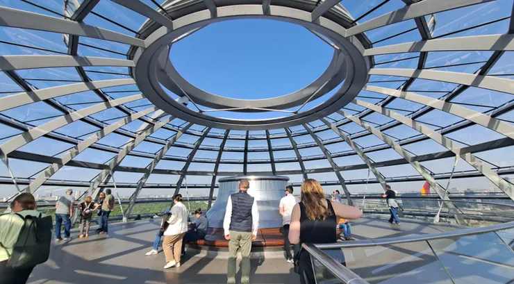 德國國會大廈 360度 環視有語音介紹首都各方位的景點和歷史 