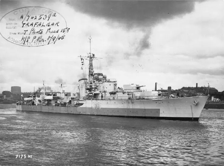 特拉法爾加號驅逐艦