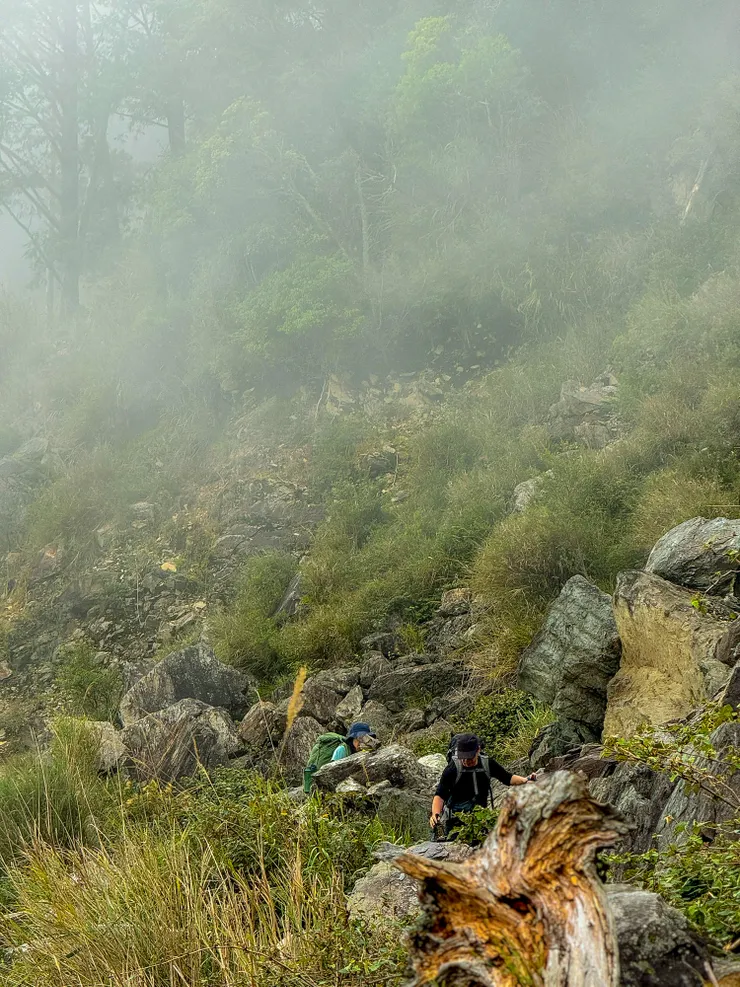 岩石區的旺霖和正芬~