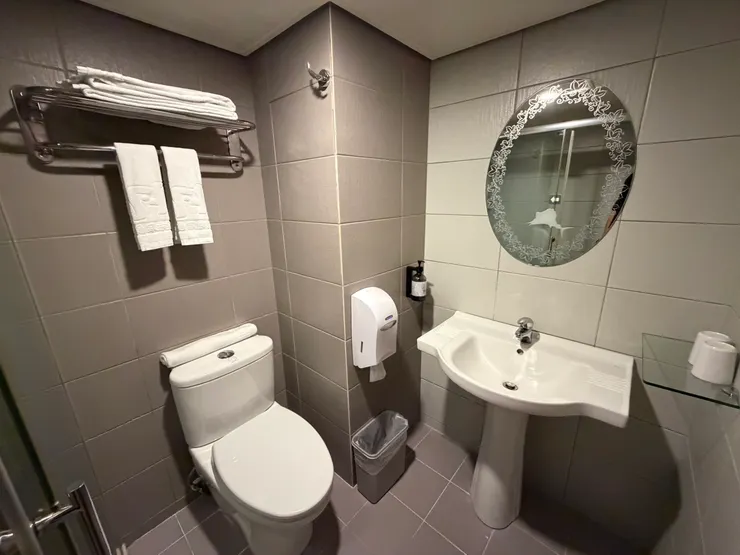 乾溼分離浴室_鮪魚家族飯店台東館