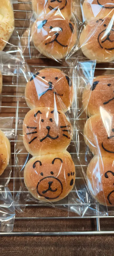 好可愛的麵包歐，忍不住又買了....