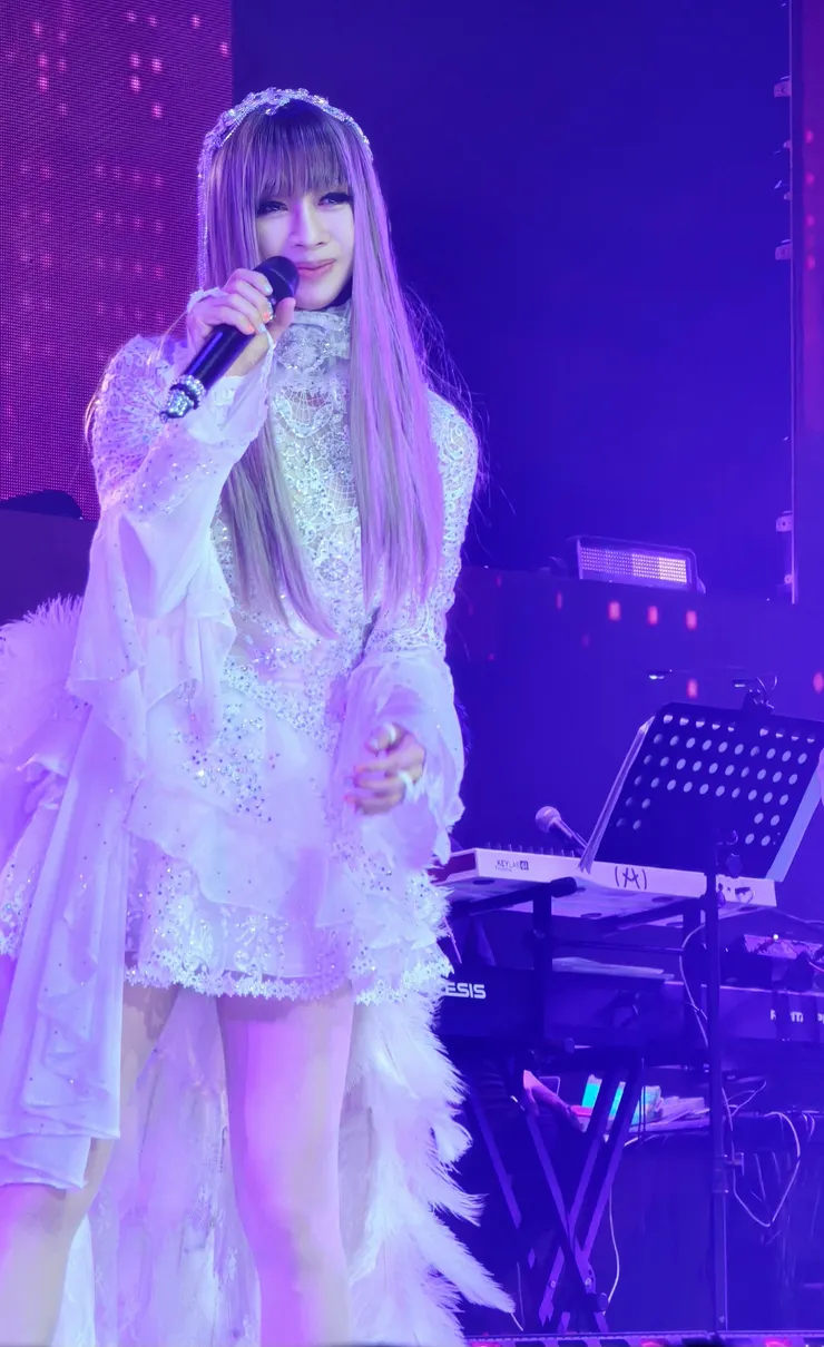 鍾潔希吉隆坡轟動開唱