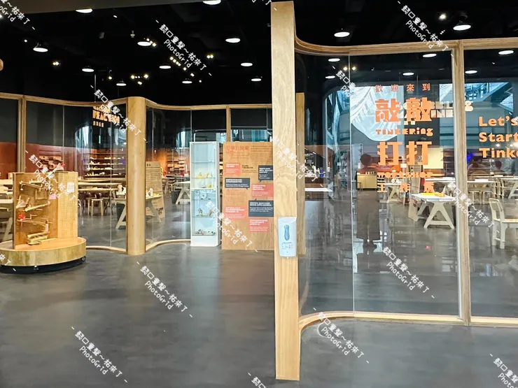 【敲敲打打工作坊】提供一些課程,但暑假人多我們沒有體驗過。有興趣的朋友再自行前往。