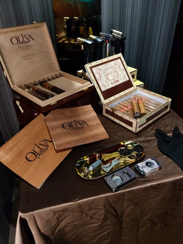 【漫霧初嘗】雪茄分享會，Oliva與Aliados