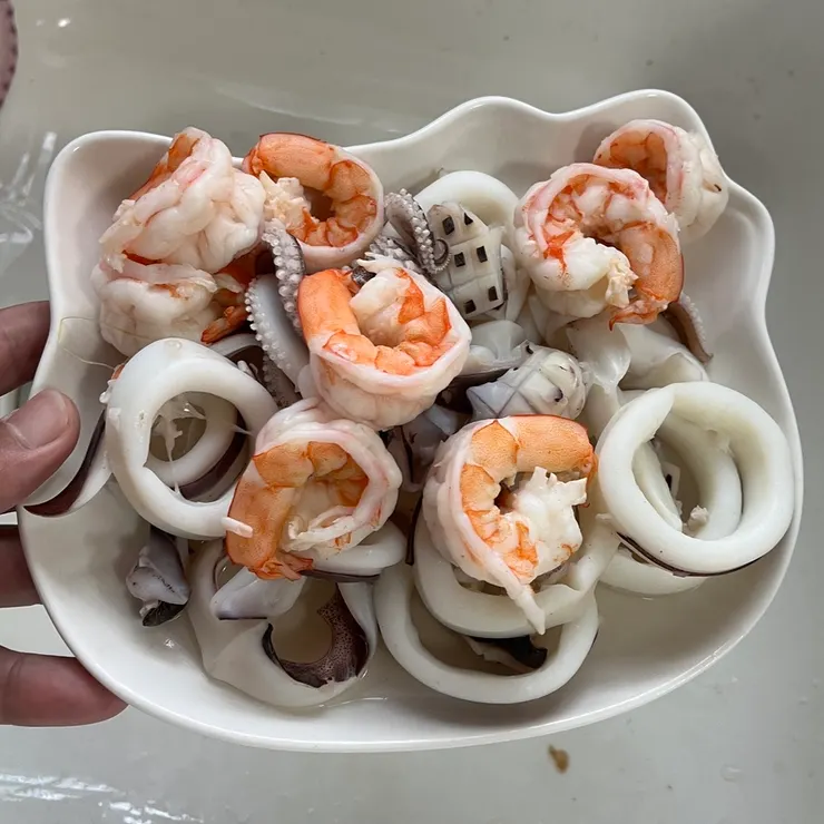 我是用好市多的蝦子，已經開好背了很方便