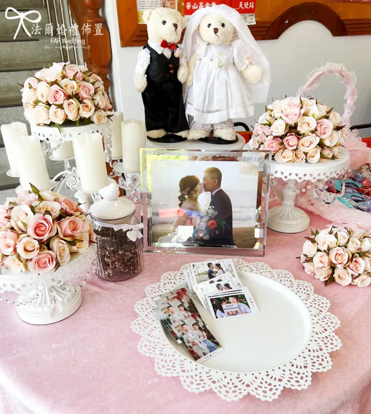 #高雄梓官智蚵信蚵里社區聯合活動中心-水彩花背板-法爾婚禮佈置   整體以粉嫩夢幻的水彩花背景為主軸，點綴走道花柱，延伸至舞台 Logo 佈置，搭配紅地毯鋪設，營造出大器、浪漫又典雅的婚禮氛圍。這樣的幸福氛圍裡，每一步走向舞台的腳步，都是新人最難忘的時刻 預約洽詢開放中，讓你的婚禮從此閃耀不將就。 私訊預約諮詢，帶著你的夢想，我們來實現！ 用專業佈置，讓你的故事閃耀動人！  讓我們一起見證您人生中最重要的時刻！ 歡迎FB或 IG私訊詢問與我們預約哦~ *平日一~五下午 2:00 到晚上 9:00 都可以預約來門市哦!! *(若需假日前來可以另外和我們再約時間哦!!) 法爾婚禮佈置地址: 台南市東區文化路131號 車子可以直接停在我們門口喔!~ 台南婚禮 #台南婚禮佈置推薦 #台南婚禮佈置 #南部婚禮佈置 #高雄婚禮佈置 #嘉義婚禮佈置 #屏東婚禮佈置 #婚禮佈置 #家宴婚禮佈置 #戶外婚禮佈置 #中國風婚禮佈置 #中式婚禮佈置 #大理石 #秀和服 #漢唐婚禮 #尾牙佈置 #flower #tainan #台南 #decor #台南婚禮