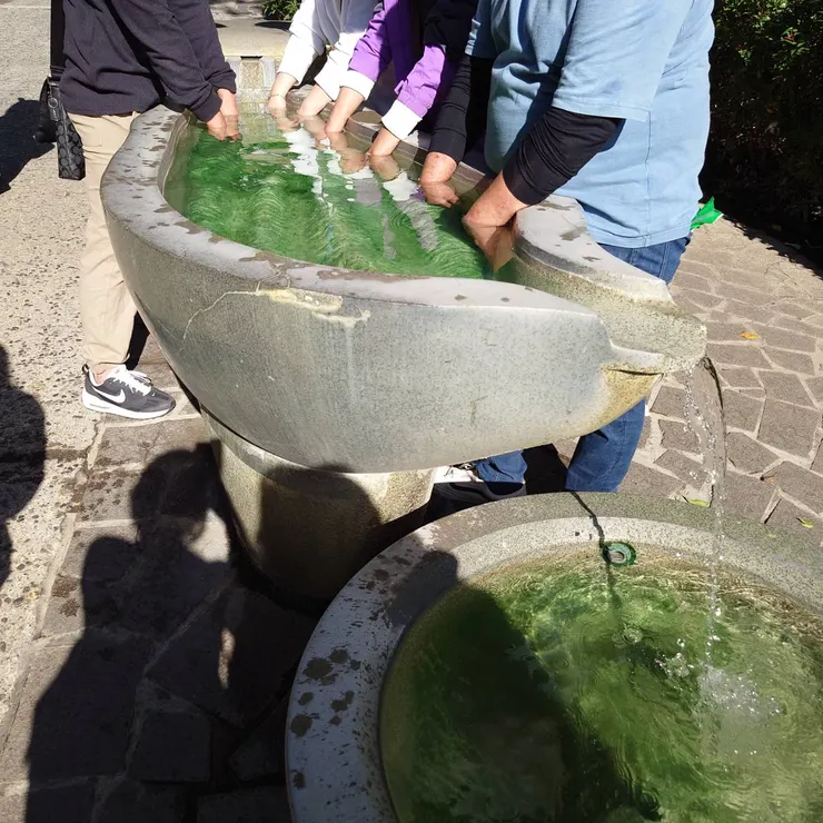 溫泉泡手台