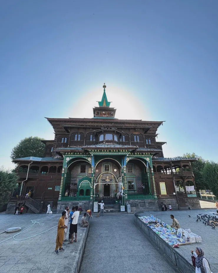 Shah E Hamdan R.H Mosque 清真寺