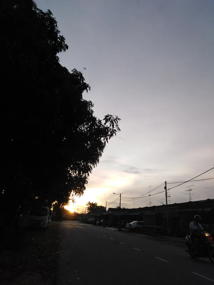 除夕的第一道曙光