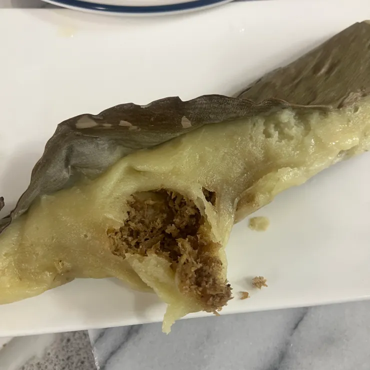 裡面的椰絲餡長這樣，皮超黏的