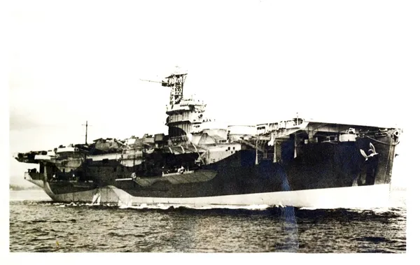 納博號航空母艦