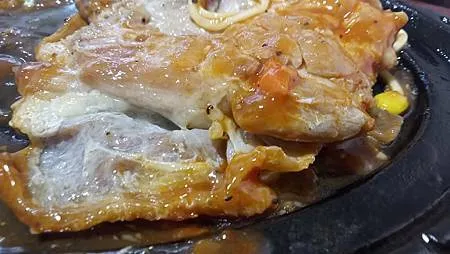 [基隆美食]CP值很可以、服務很好、點餐到上菜速度很快，豪美