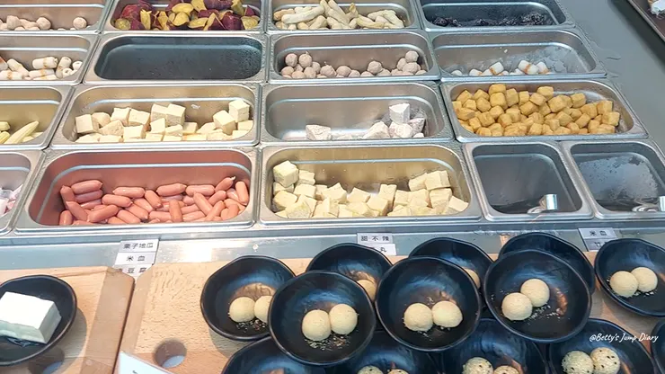 光鮮綠蔬自助吧吃到飽/ 圖片來源：Betty's Jump Diary