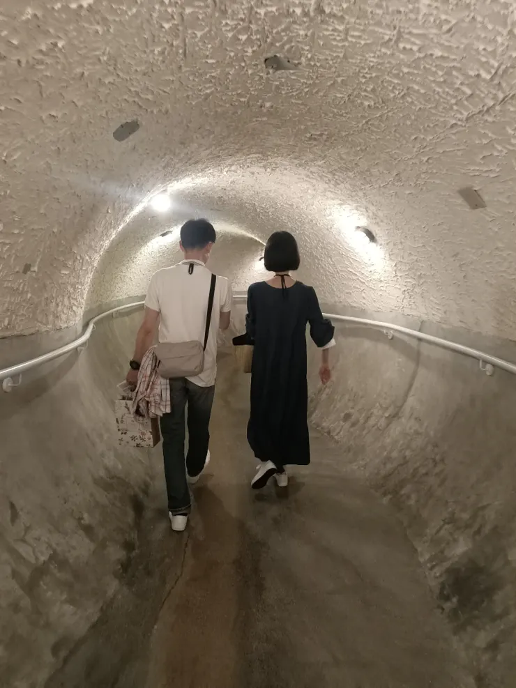 前面一段有階梯，也比較陡一點