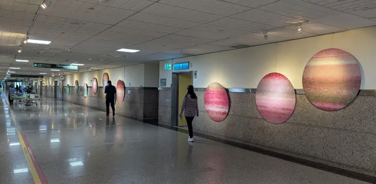 西元2025年1月,虹心球、空間與時間的對話。