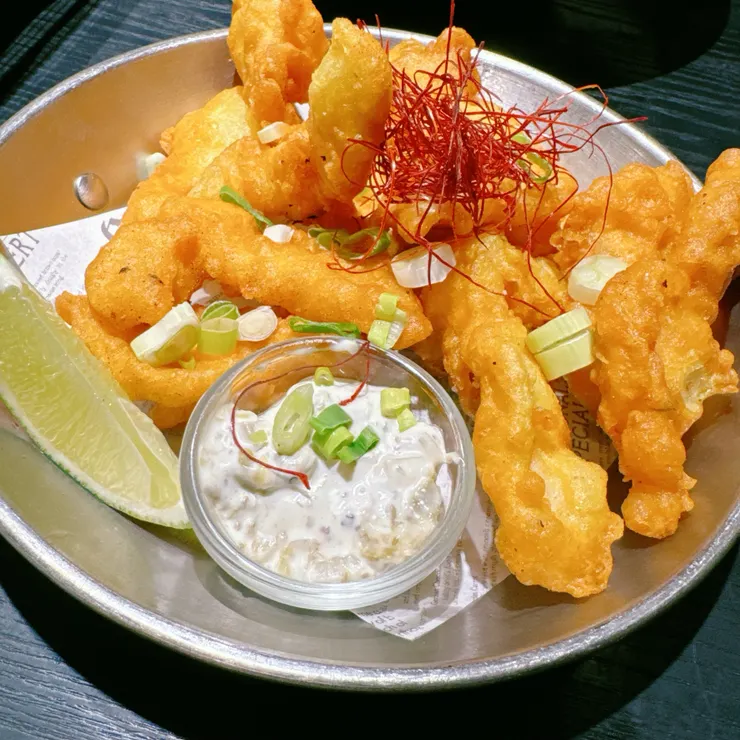 香料炸魚片佐檸檬塔塔醬