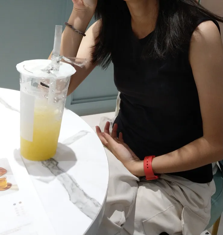 吃飯掉筷子表示有人要請客的傳說原來是真的