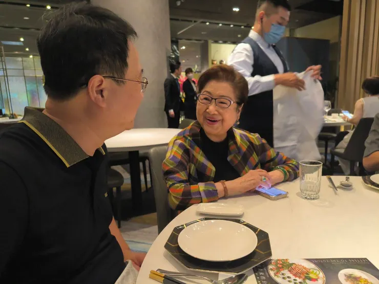 董事長很開心的分享他的理念