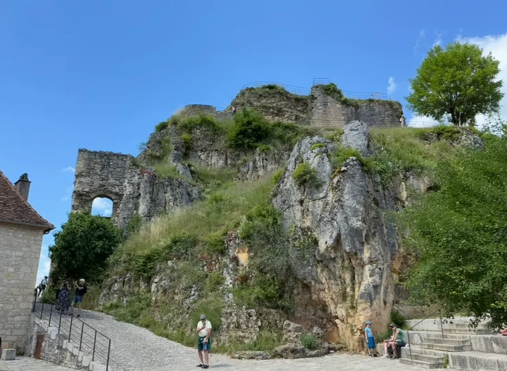 這裡是村莊的最高點