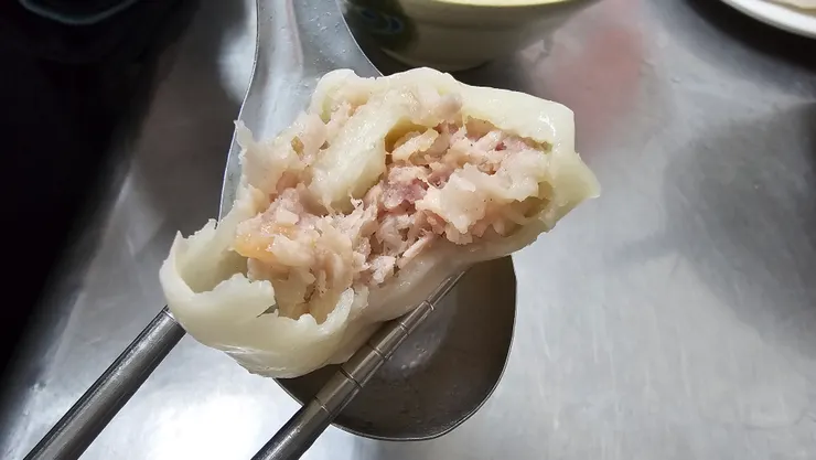 燒賣內餡相當札實!
