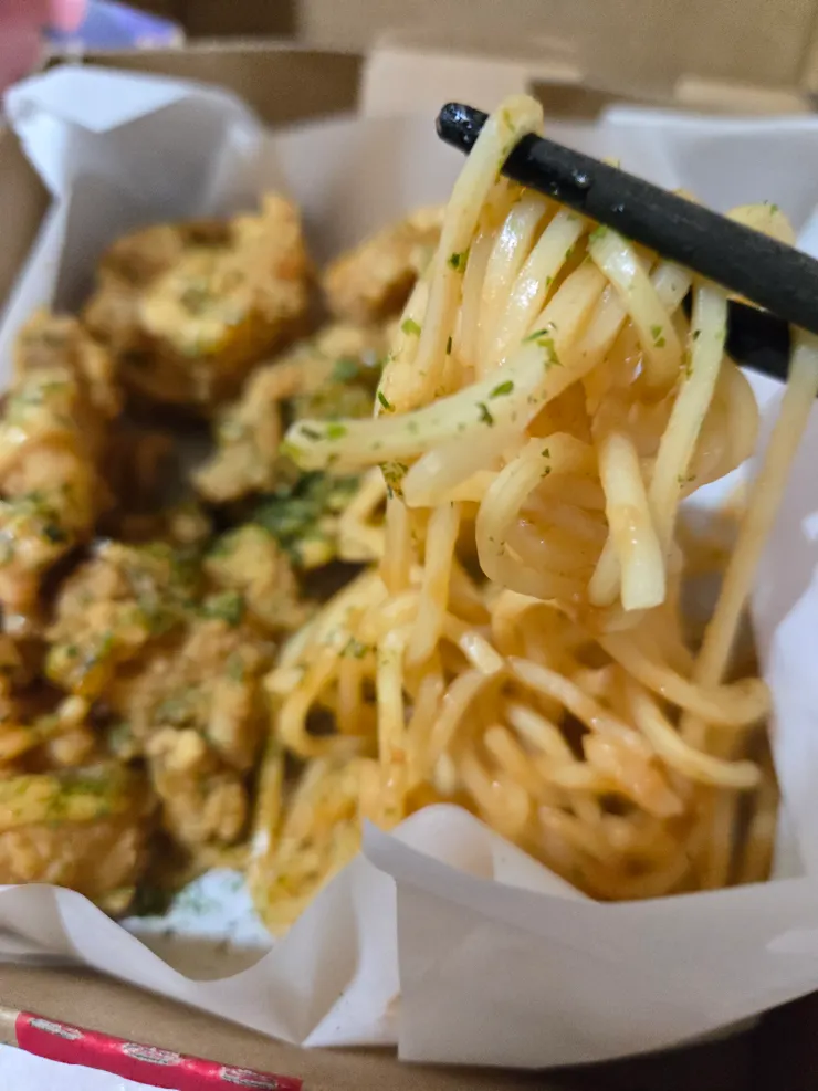 炒麵日式風味的，蠻少的