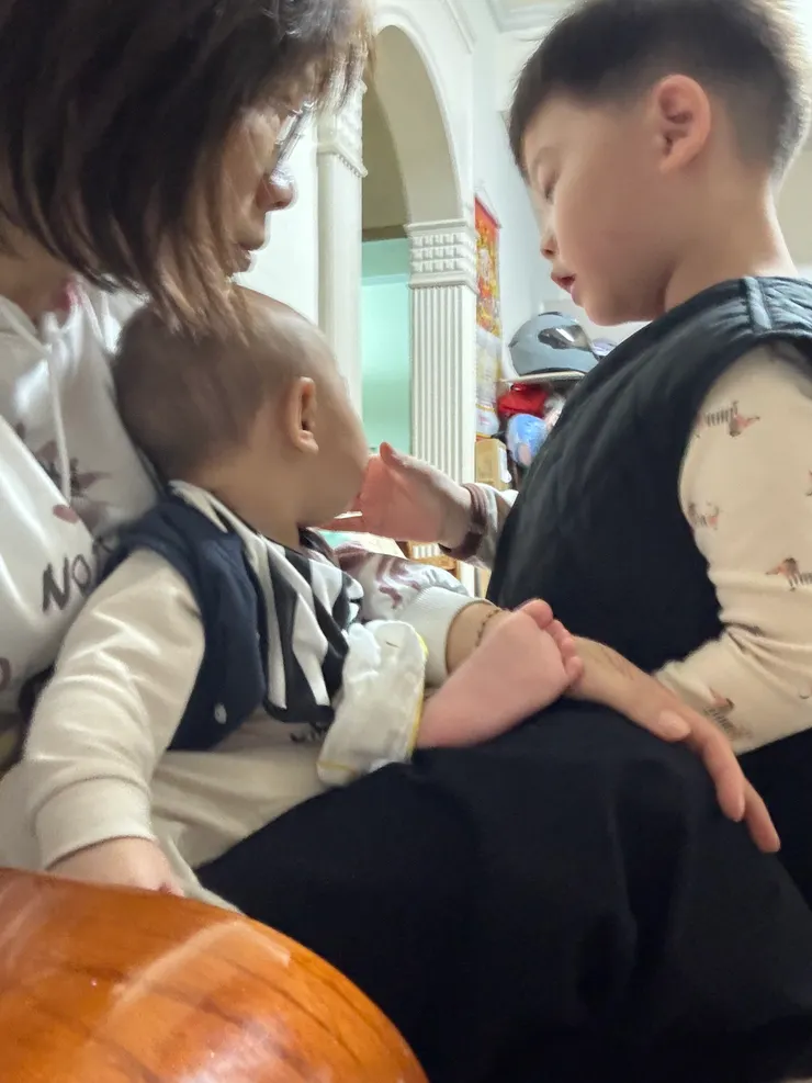 我和2個小孩的悄悄話😆
