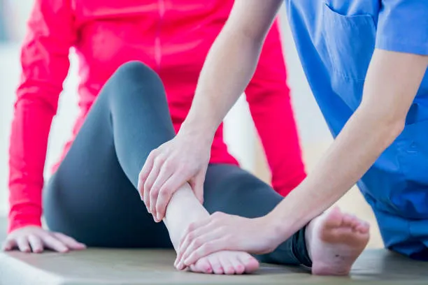 腳踝扭傷  腳踝扭傷治療  韌帶拉傷  腓骨肌受傷  腳踝扭傷原因  台中物理治療  台中徒手物理治療  元道康復中心