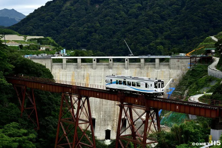 南阿蘇鐵道的立野橋梁鋼樑出自有名的八幡製鐵所，更獲日本土木學會選定為土木遺產
