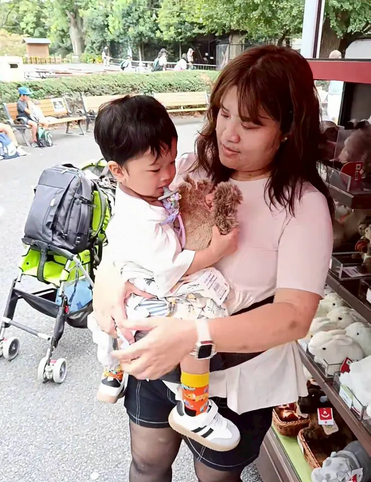 累累的珍豬,這時候對所有娃娃都沒興趣😢