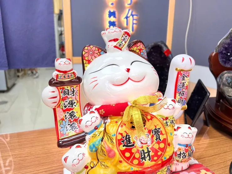招財貓咪