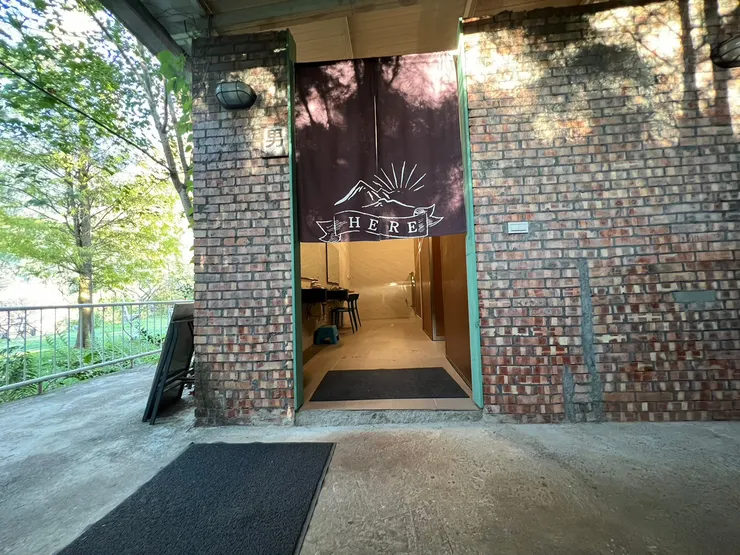 很棒的盥洗區跟廁所_5星