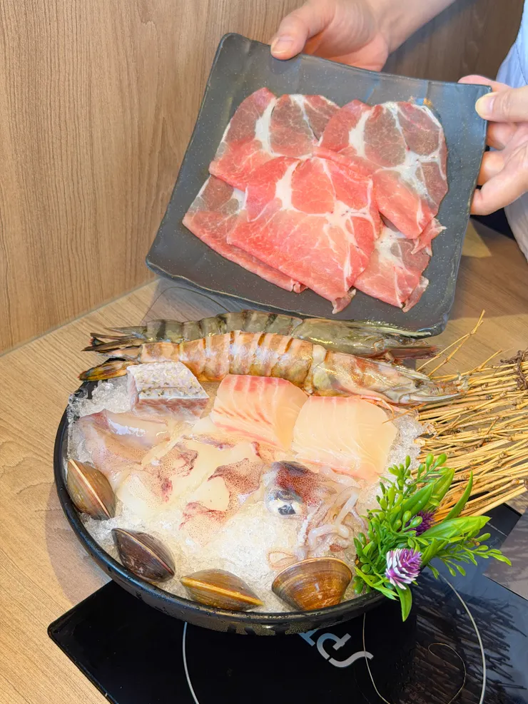 獨吞時尚海陸鍋B 790元