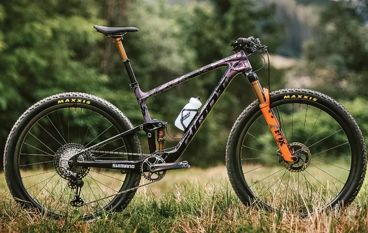 CARTER WOODS’ CROSS-COUNTRY RACE BIKE